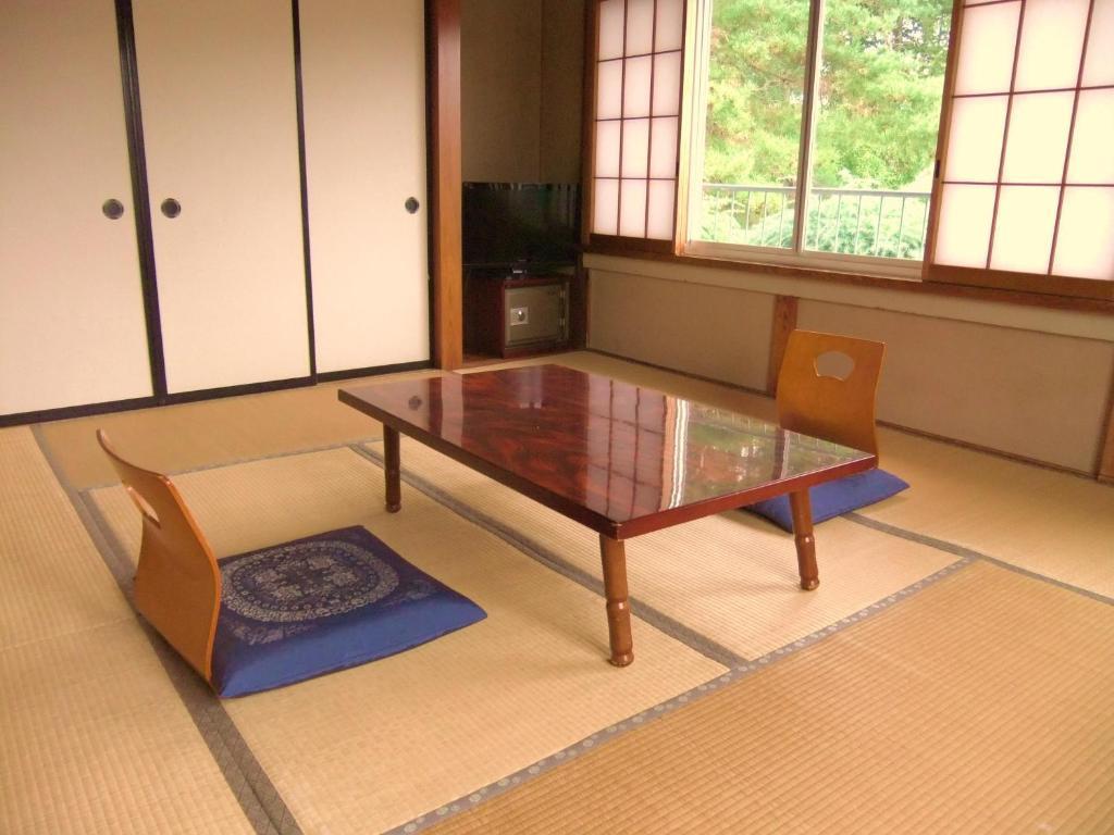 Nishimiyasou Otel Fujikawaguchiko Oda fotoğraf